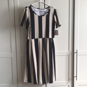 New with tags Amelia LuLa Roe dress